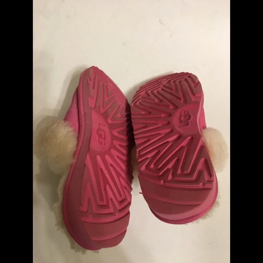 UGG Girls Cozy II Pink Slippers